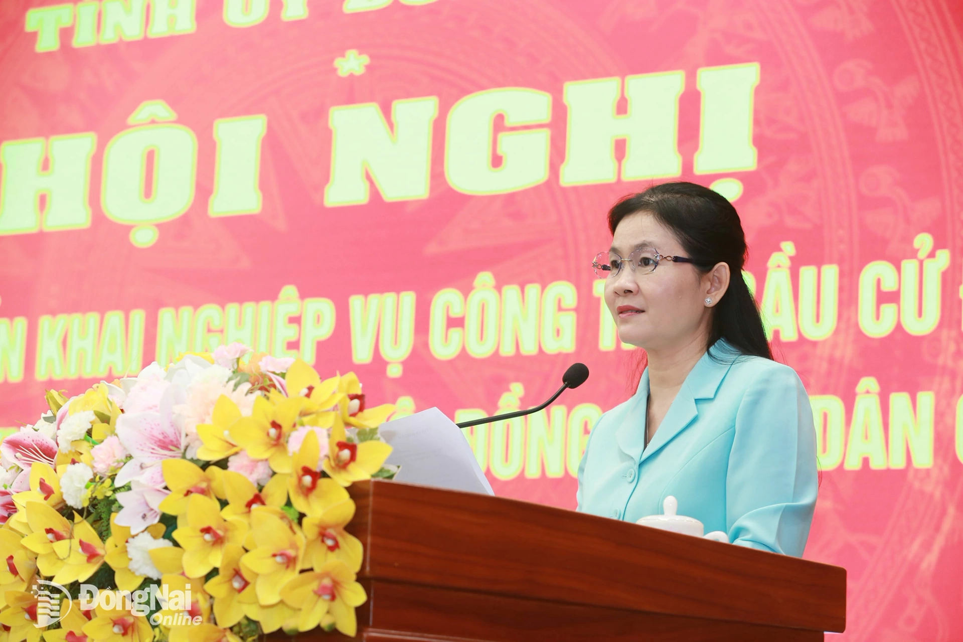 Đồng chí Tôn Ngọc Hạnh, Ủy viên dự khuyết Trung ương Đảng, Phó Bí thư Thường trực Tỉnh ủy, Chủ tịch HĐND tỉnh Đồng Nai phát biểu khai mạc hội nghị. Ảnh: Huy Anh  