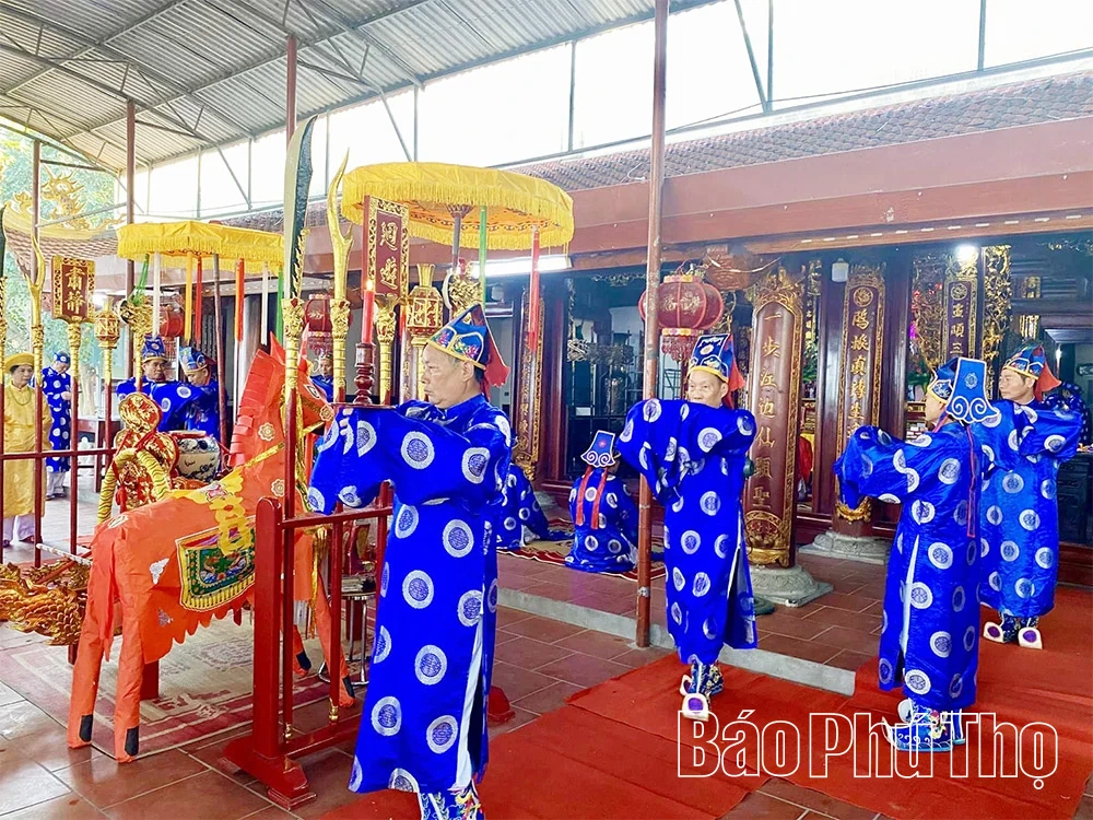 Tục rước nước Đền Tam Giang