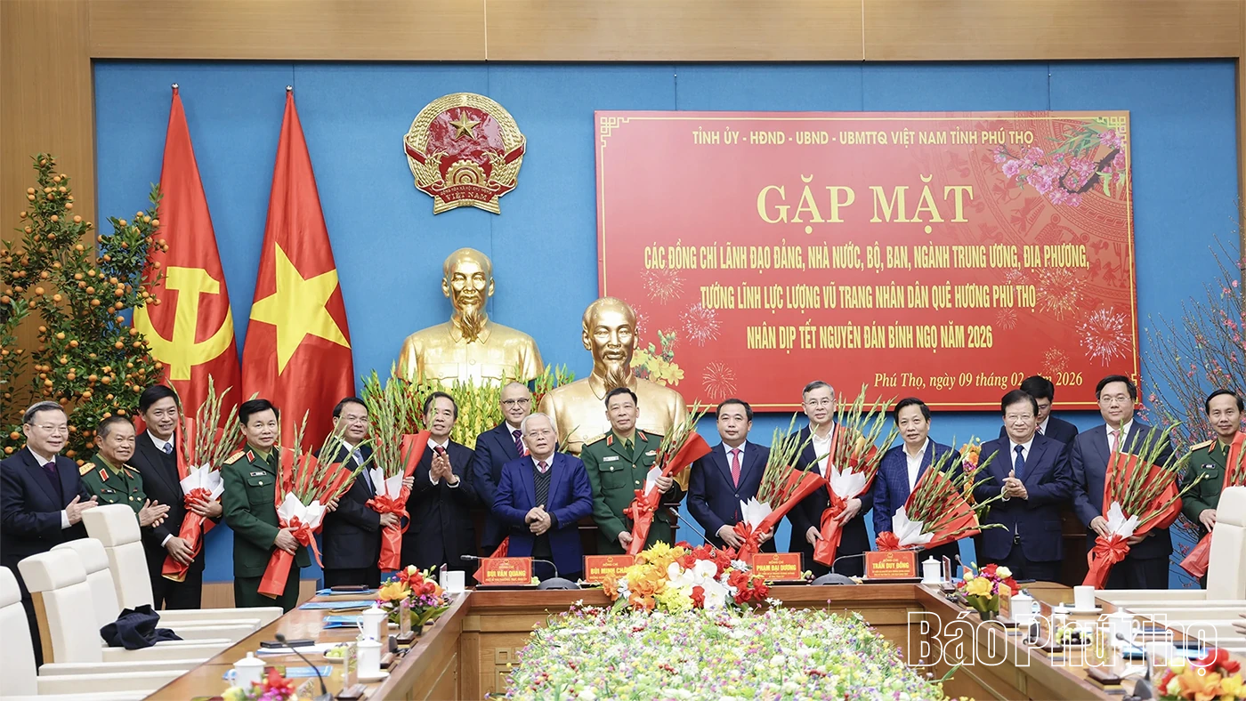Gặp mặt các đồng chí lãnh đạo, nguyên lãnh đạo Đảng, Nhà nước và tướng lĩnh quê hương Phú Thọ nhân dịp Xuân Bính Ngọ