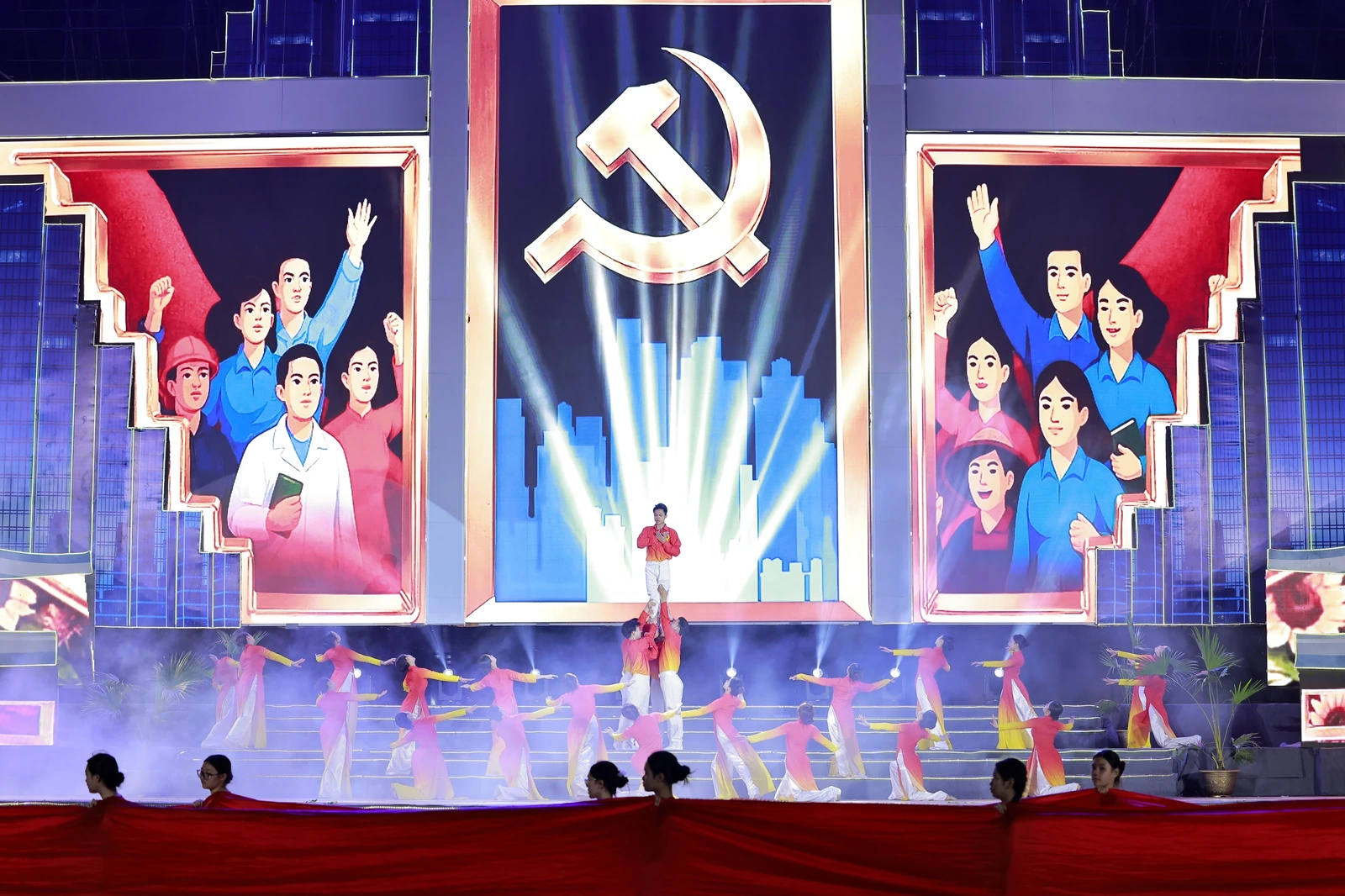 Chương tr&igrave;nh nghệ thuật Đất Tổ linh thi&ecirc;ng - Kh&aacute;t vọng h&ugrave;ng cường&rdquo;