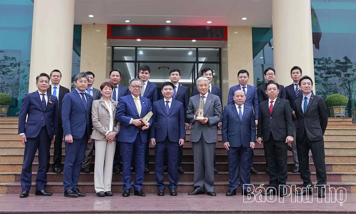 Bí thư Tỉnh ủy Trương Quốc Huy tiếp xã giao Đoàn công tác tỉnh Tochigi, Nhật Bản