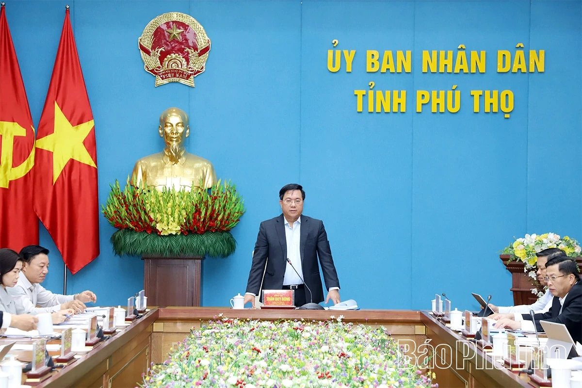 Chủ tịch UBND tỉnh yêu cầu không để chậm hoặc nợ tham mưu ban hành văn bản