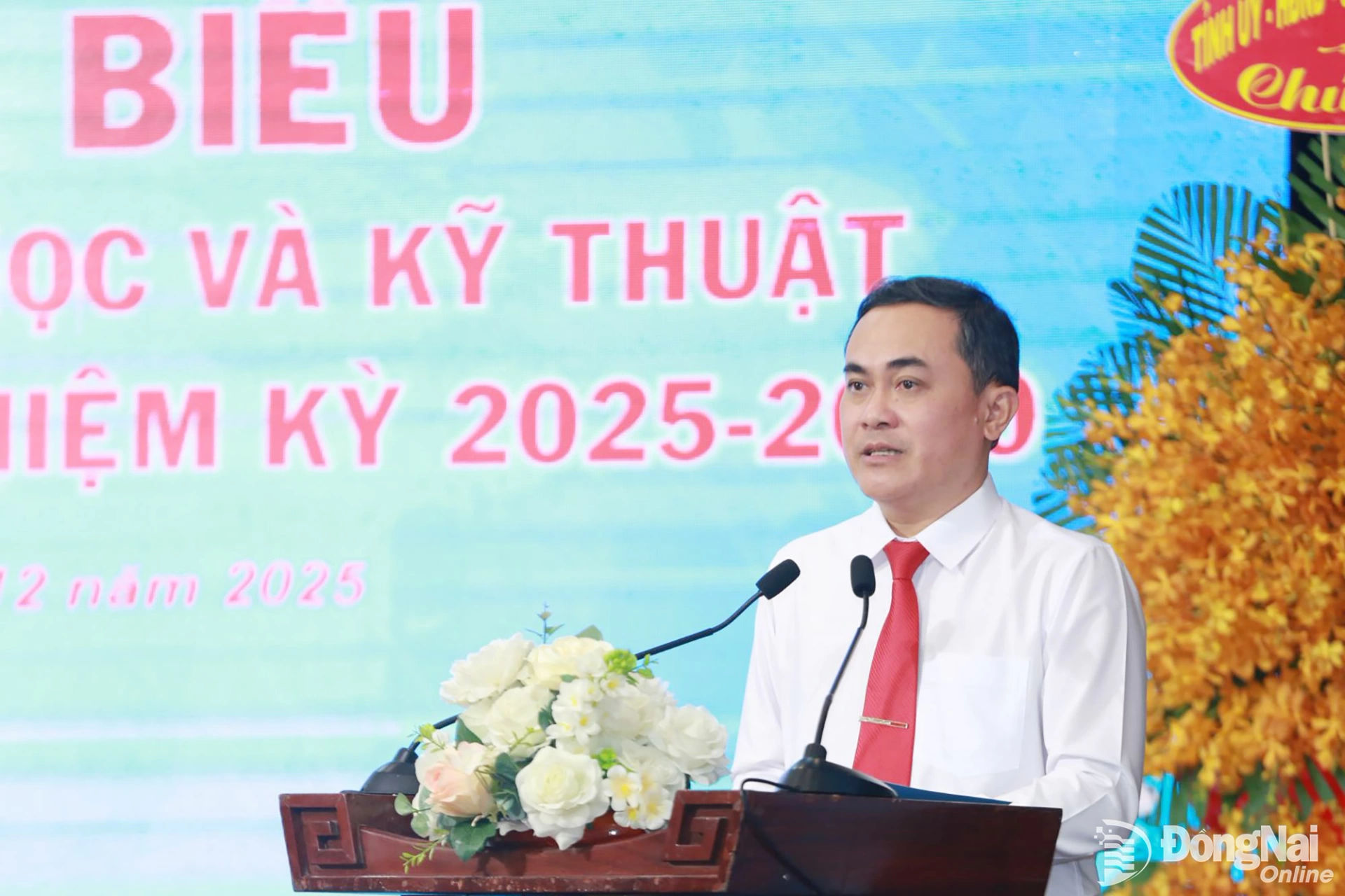 Đồng chí Lê Trường Sơn, Ủy viên Ban Thường vụ Tỉnh ủy, Phó Chủ tịch UBND tỉnh Đồng Nai phát biểu tại đại hội. Ảnh: Huy Anh