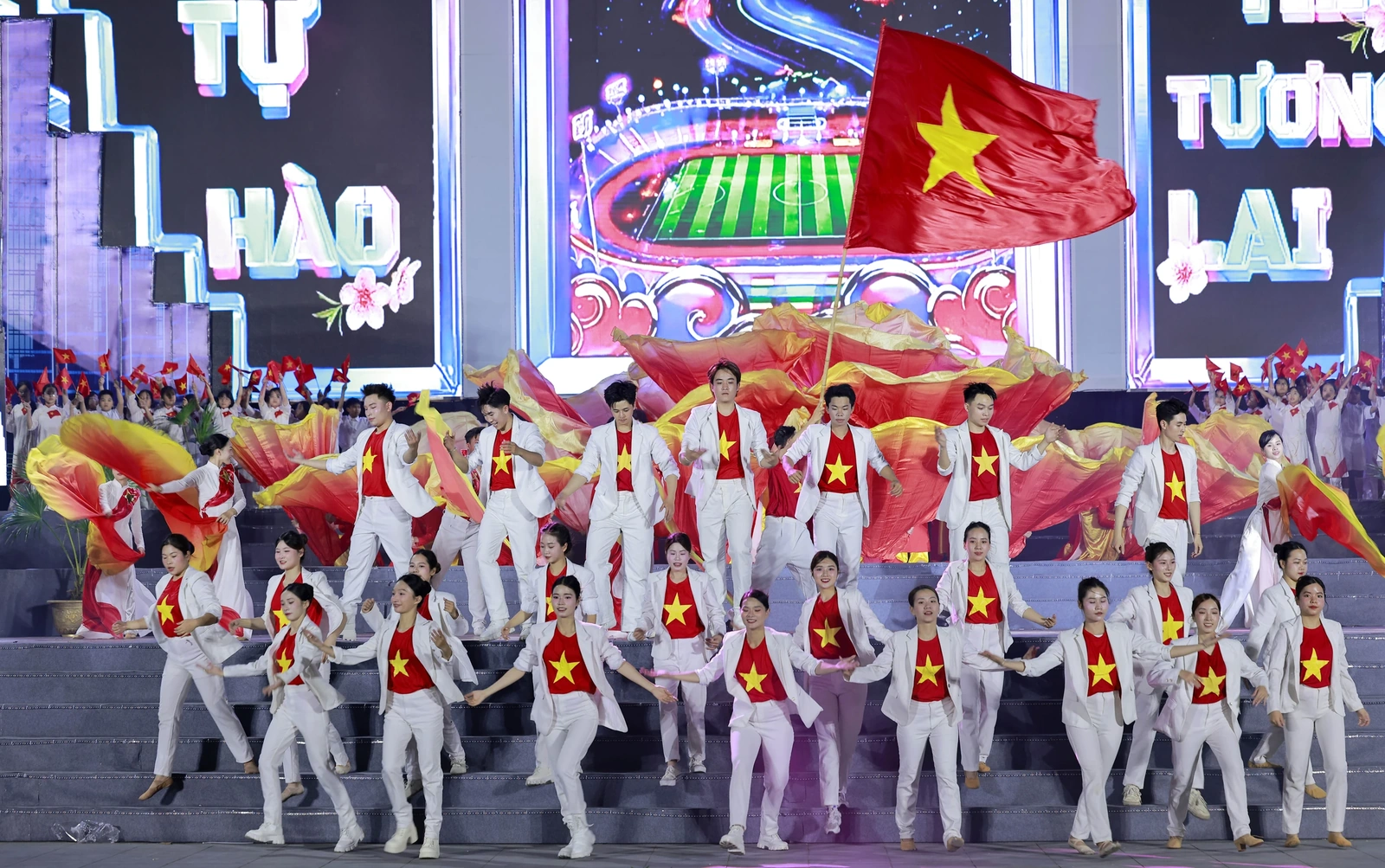 Chương tr&igrave;nh nghệ thuật Đất Tổ linh thi&ecirc;ng - Kh&aacute;t vọng h&ugrave;ng cường&rdquo;