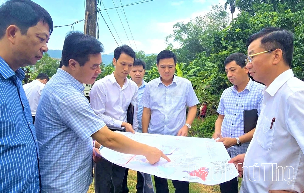 Kiểm tra, tháo gỡ khó khăn các dự án trên địa bàn 3 phường Kỳ Sơn, Hòa Bình, Thống Nhất