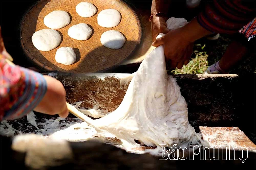 Ấn tượng b&aacute;nh giầy Tết M&ocirc;ng