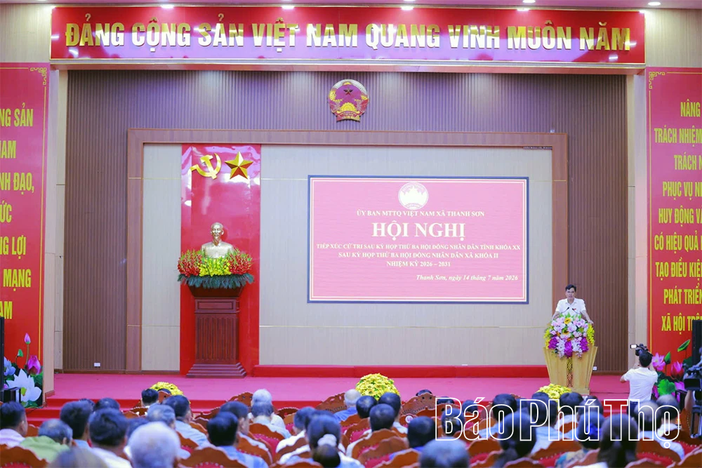 Tiếp xúc cử tri xã Thanh Sơn 