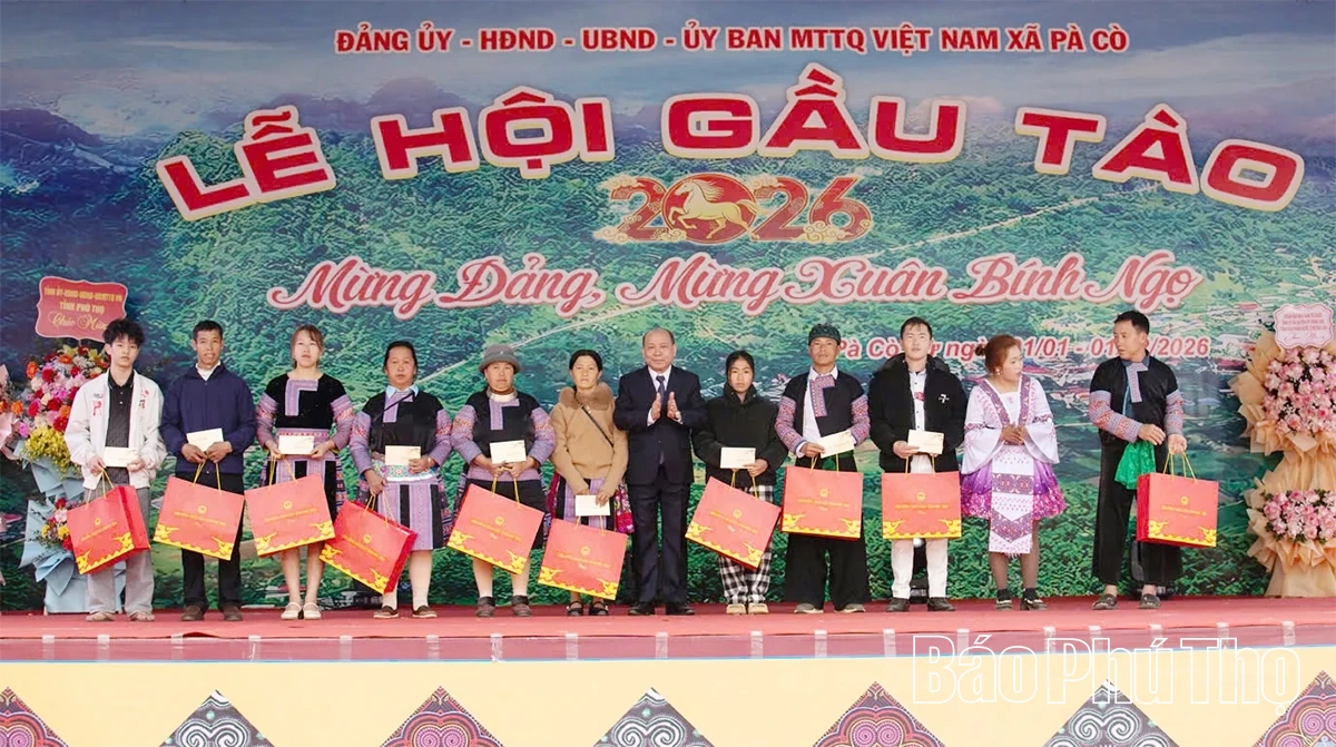 Khai mạc Lễ hội Gầu T&agrave;o d&acirc;n tộc M&ocirc;ng x&atilde; P&agrave; C&ograve; năm 2026