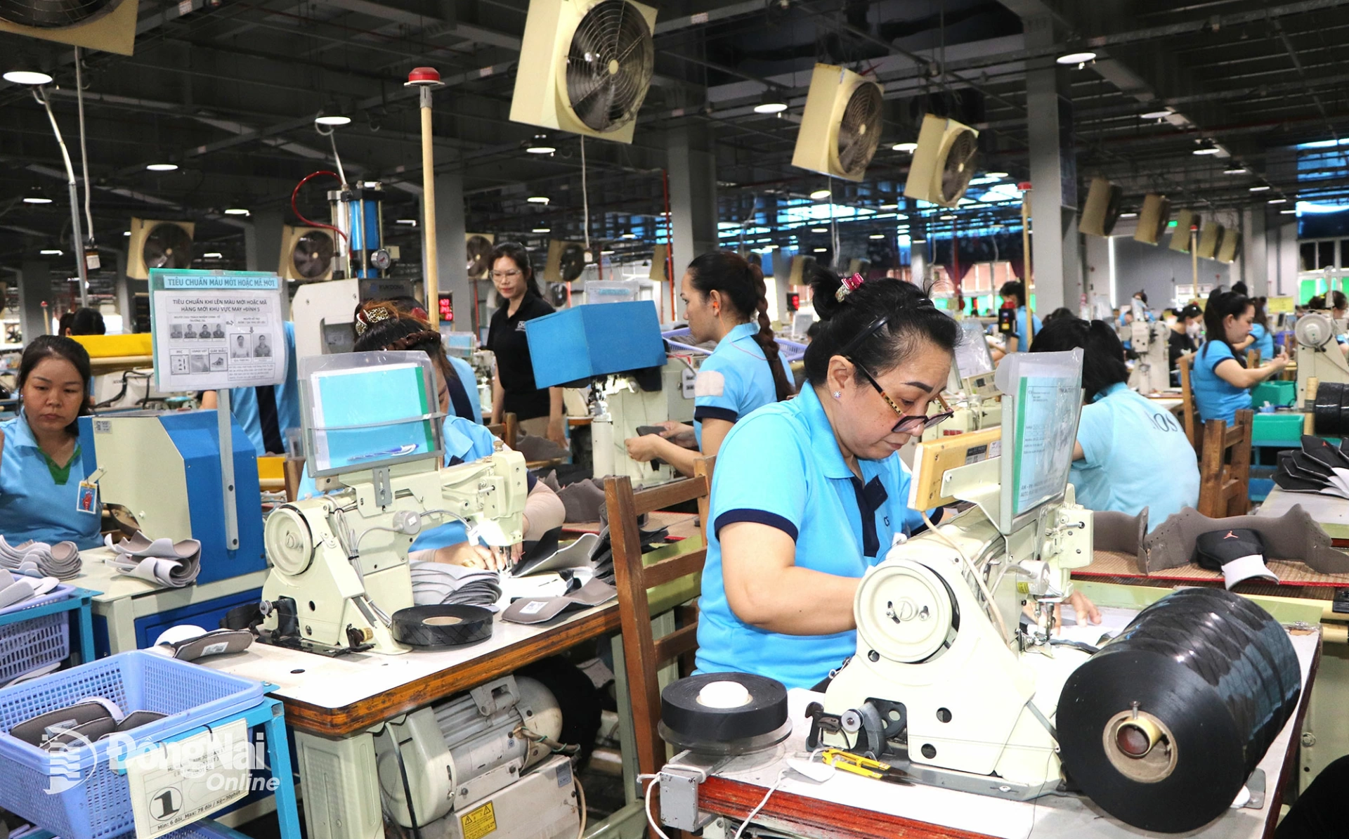 Dây chuyền sản xuất của Công ty TNHH Changshin Việt Nam. Ảnh: Ngọc Liên