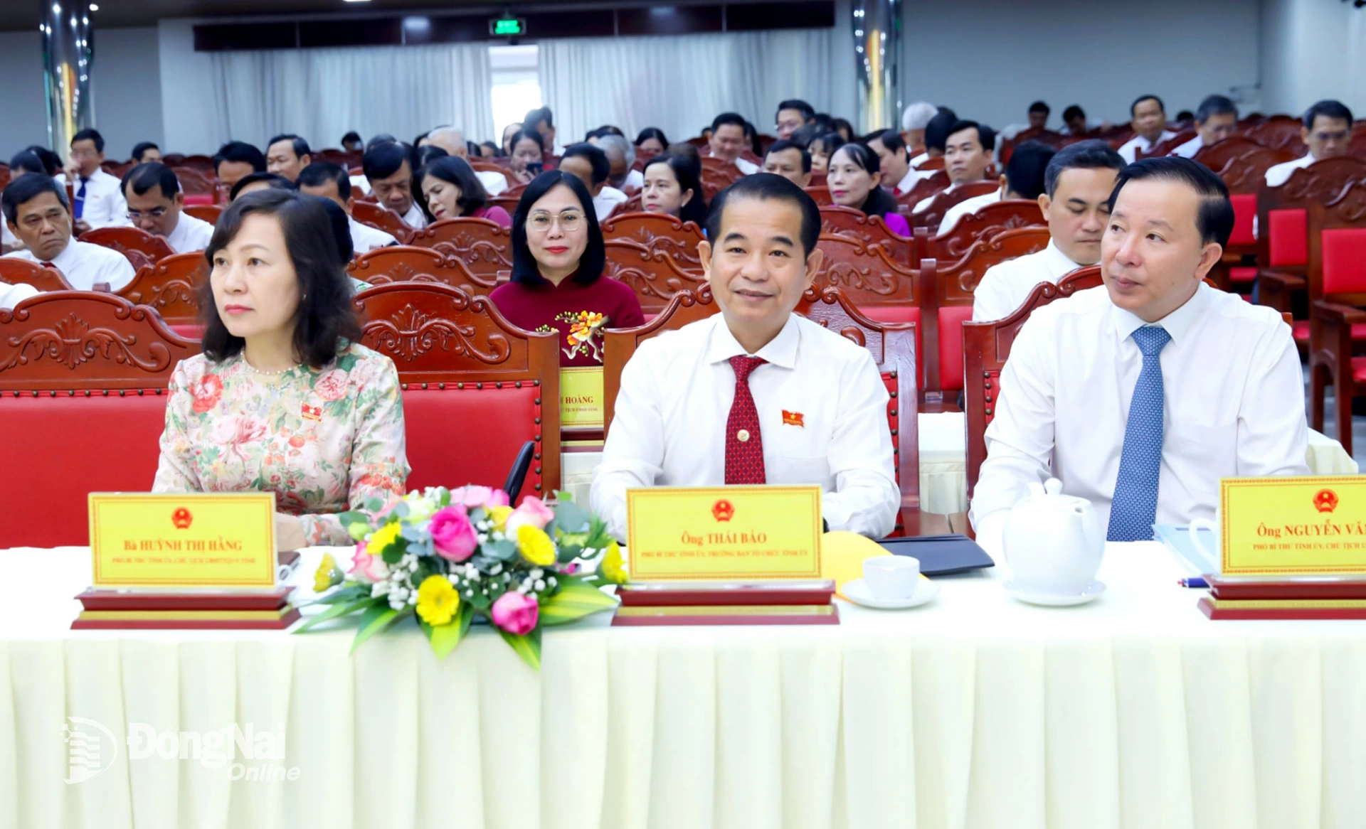 C&aacute;c đồng ch&iacute; l&atilde;nh đạo tỉnh Đồng Nai tham dự kỳ họp. Ảnh: Huy Anh