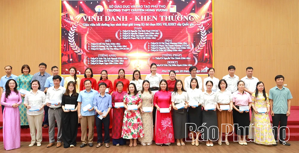 Thi đua là yêu nước