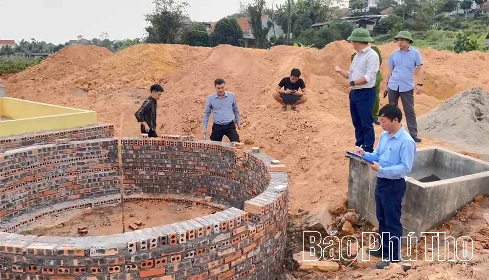 L&acirc;m Thao xử l&yacute; vi phạm x&acirc;y dựng nghĩa trang gia đ&igrave;nh tr&aacute;i ph&eacute;p