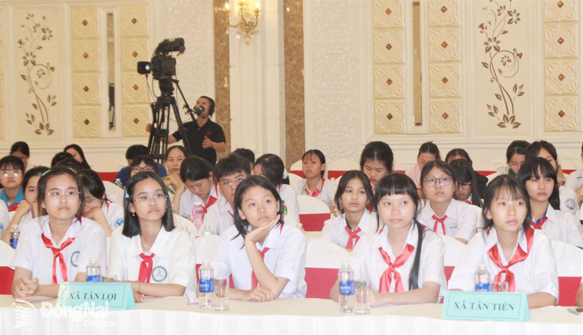 Các đại biểu tham dự diễn đàn. Ảnh: Nga Sơn