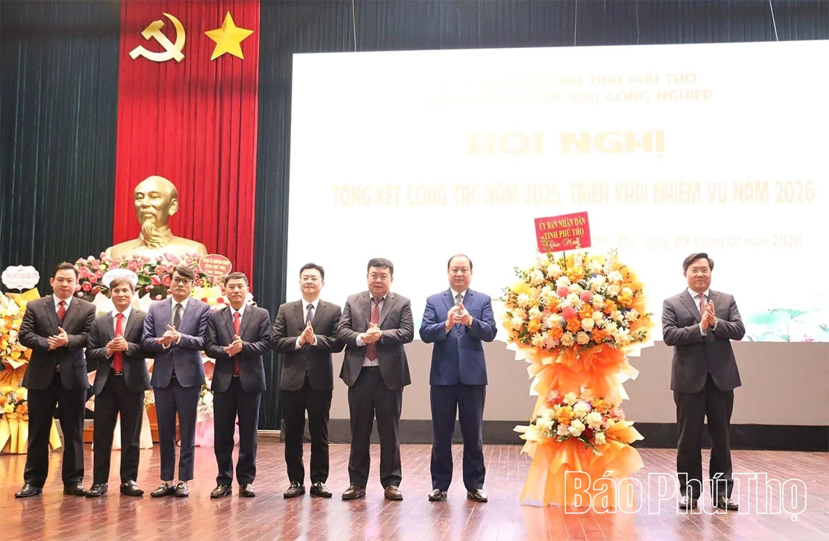 Tập trung th&aacute;o gỡ kh&oacute; khăn để khởi c&ocirc;ng 3 dự &aacute;n khu c&ocirc;ng nghiệp mới trong năm 2026