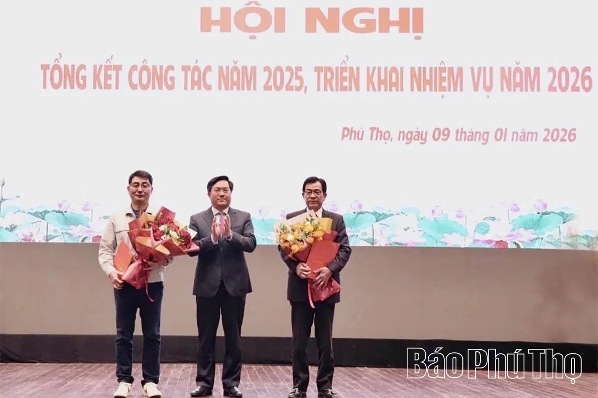 Tập trung th&aacute;o gỡ kh&oacute; khăn để khởi c&ocirc;ng 3 dự &aacute;n khu c&ocirc;ng nghiệp mới trong năm 2026