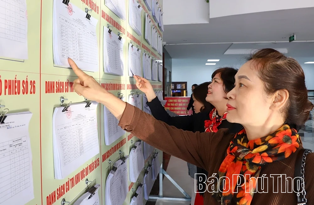 Ứng cử viên đại biểu HĐND tỉnh tiếp xúc cử tri tại Đơn vị bầu cử số 15