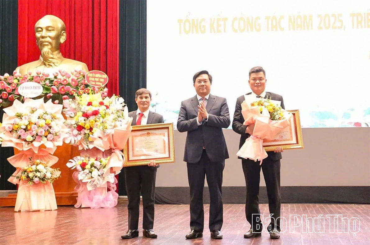 Tập trung th&aacute;o gỡ kh&oacute; khăn để khởi c&ocirc;ng 3 dự &aacute;n khu c&ocirc;ng nghiệp mới trong năm 2026