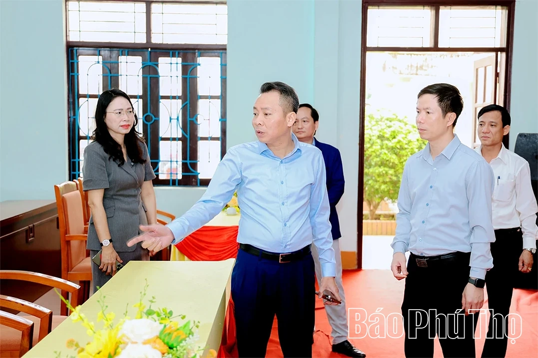 Phó Chủ tịch Thường trực HĐND tỉnh Nguyễn Trung Kiên kiểm tra công tác chuẩn bị bầu cử tại xã Thọ Văn