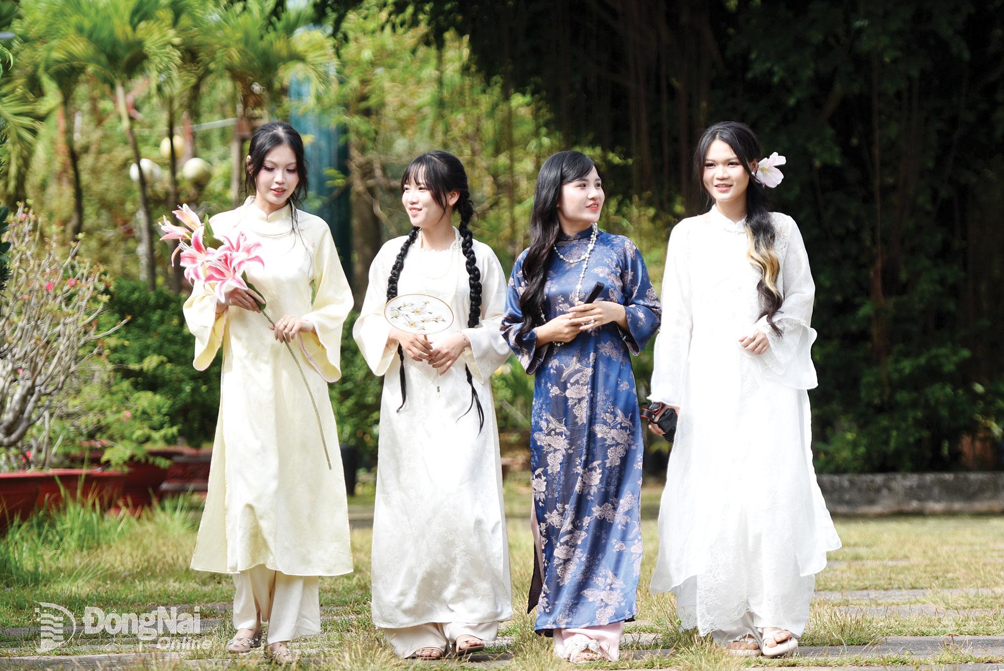 Sắc xu&acirc;n như đến sớm hơn tại Văn miếu Trấn Bi&ecirc;n