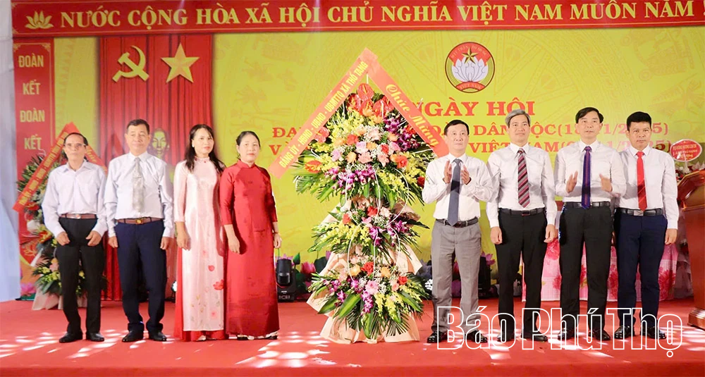 Ngày hội Đại đoàn kết thôn Phú Hạnh, xã Thổ Tang