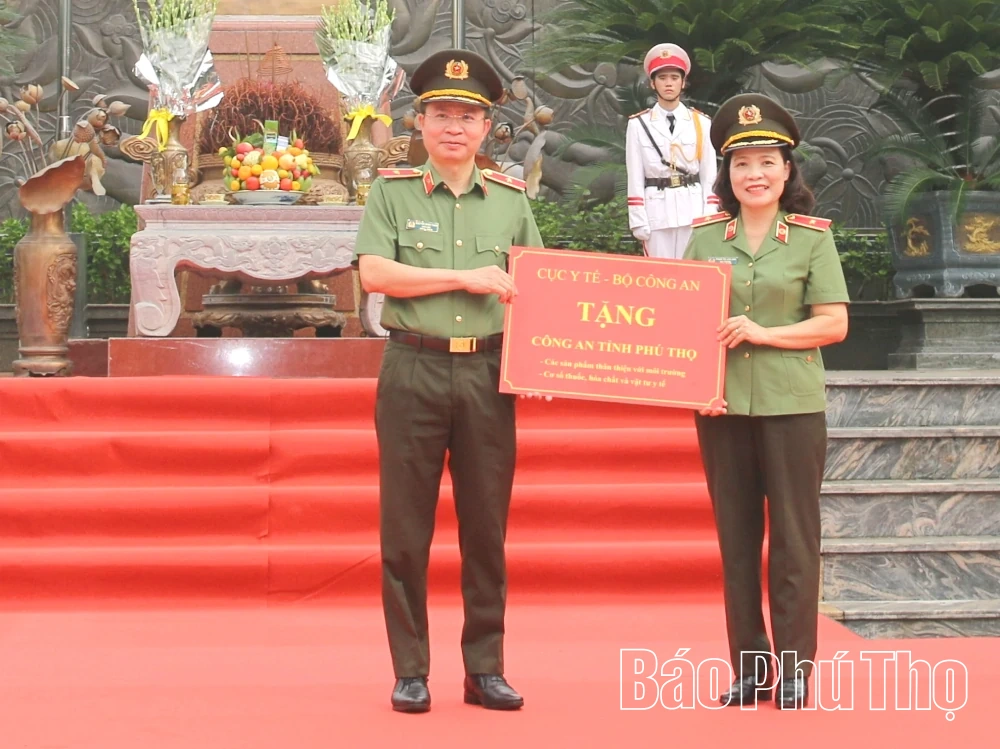 Phát động hưởng ứng Chiến dịch “Làm cho thế giới sạch hơn” năm 2025