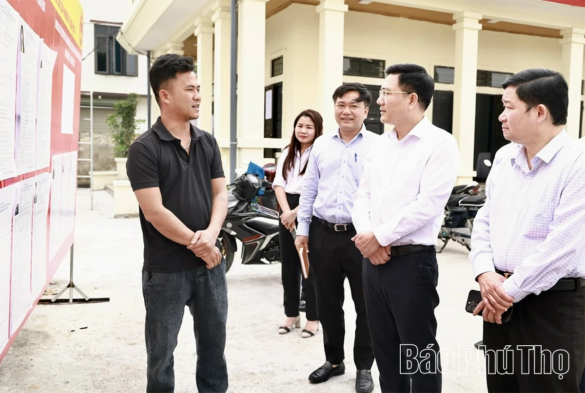 Kiểm tra công tác chuẩn bị bầu cử tại 2 xã Tam Đảo và Tam Dương