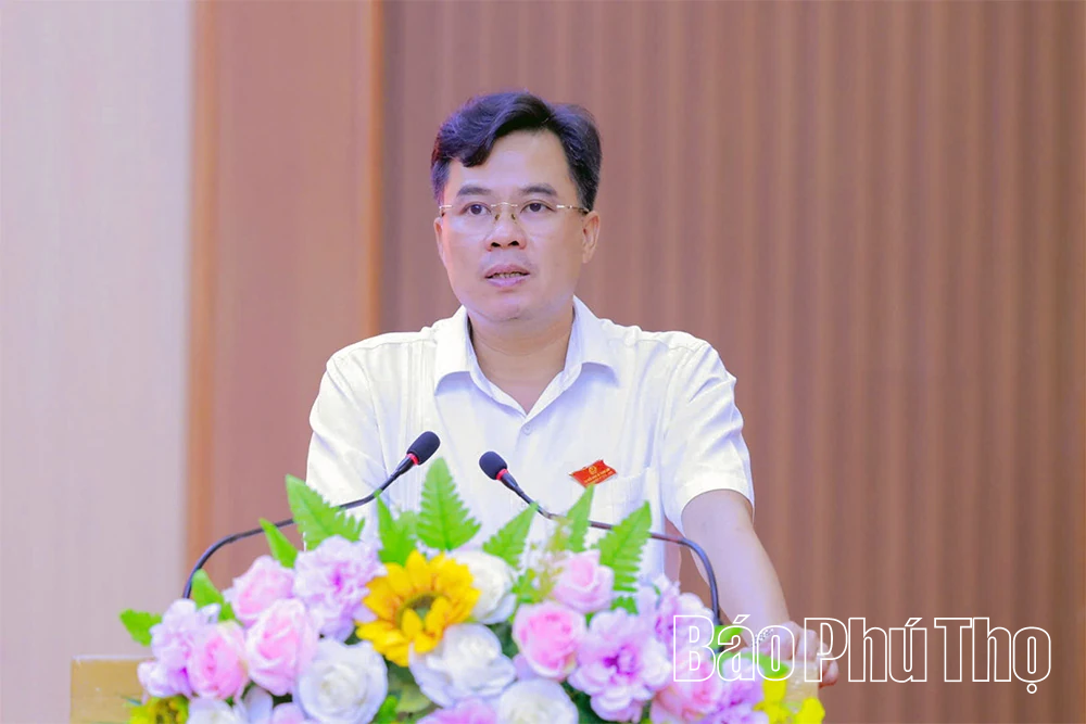Tiếp xúc cử tri xã Thanh Sơn 