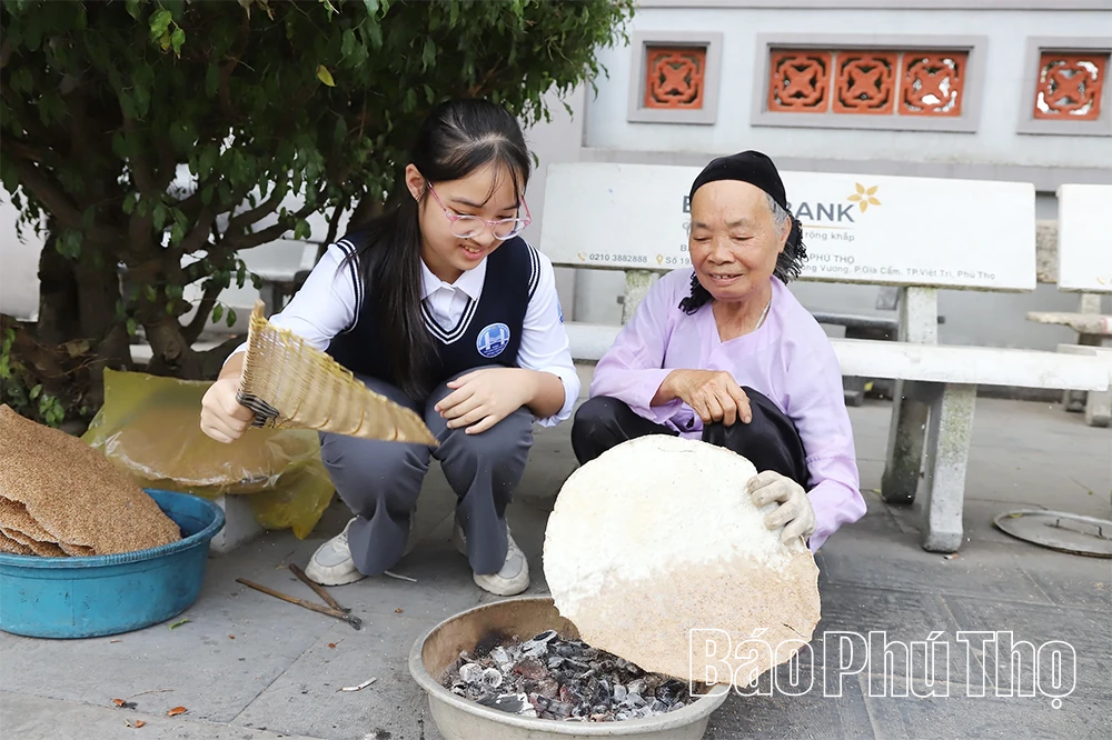 Trải nghiệm du lịch học đường- Gi&aacute;o dục Di sản văn ho&aacute; V&ugrave;ng Đất Tổ