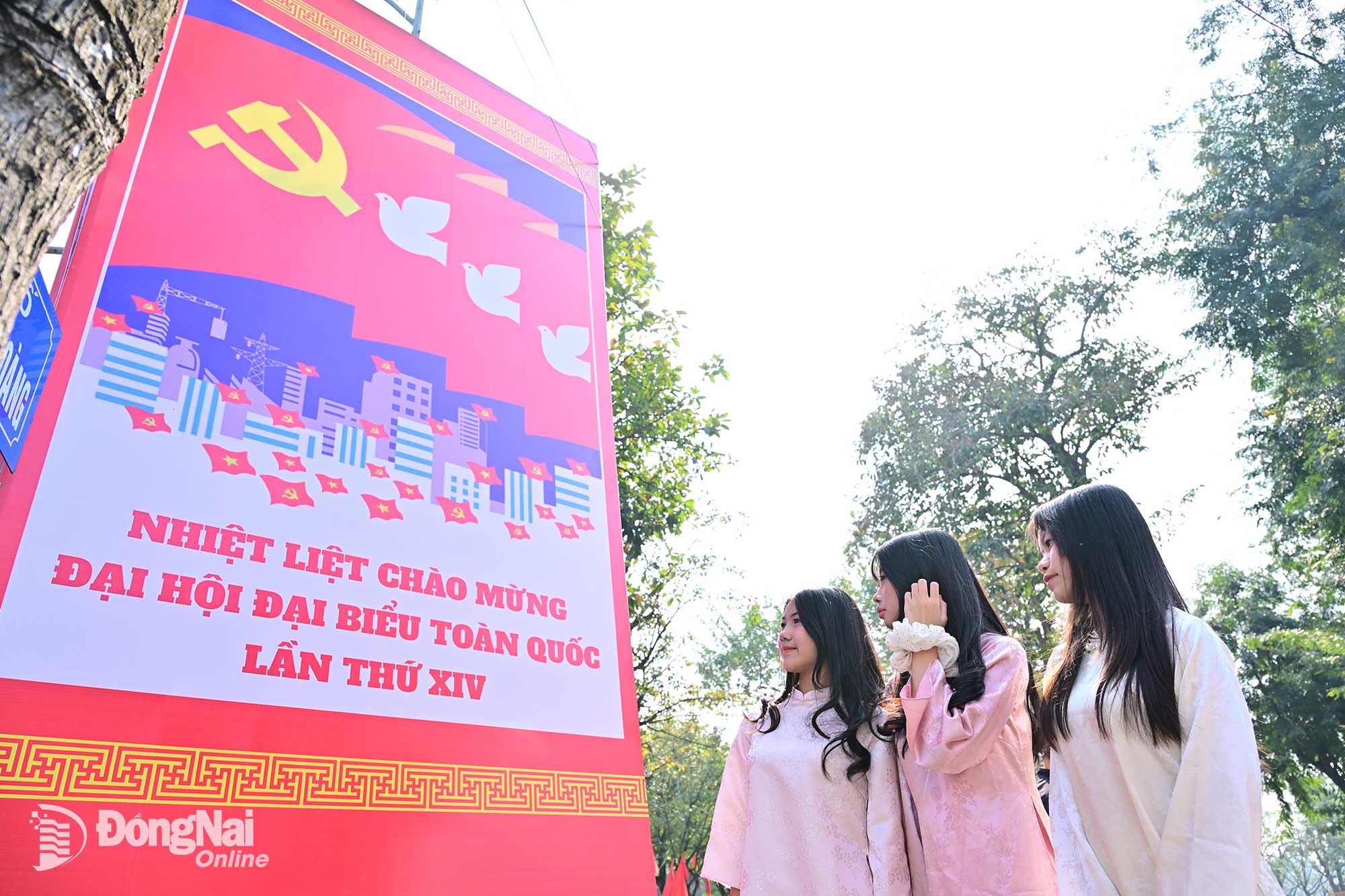 Tuổi trẻ thủ đ&ocirc; d&agrave;nh sự quan t&acirc;m đặc biệt cho Đại hội XIV của Đảng.&nbsp;Ảnh: C&ocirc;ng Nghĩa  