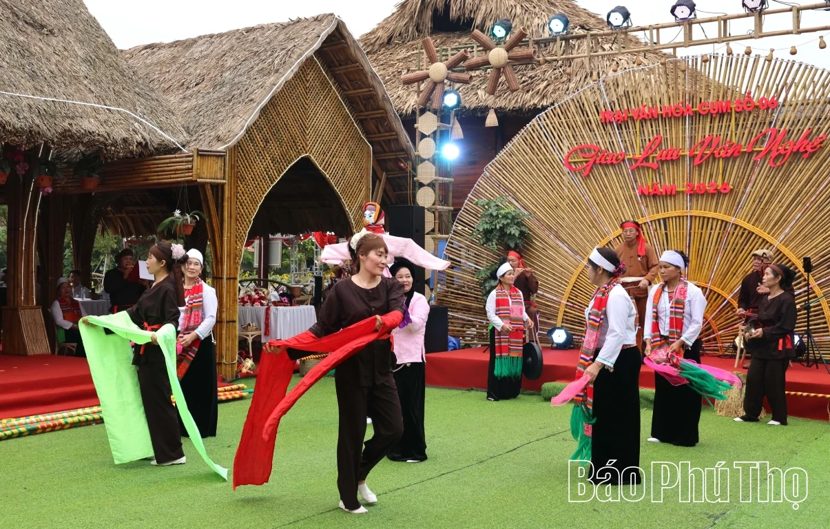 Sắc màu Văn hóa Mường tại Đền Hùng