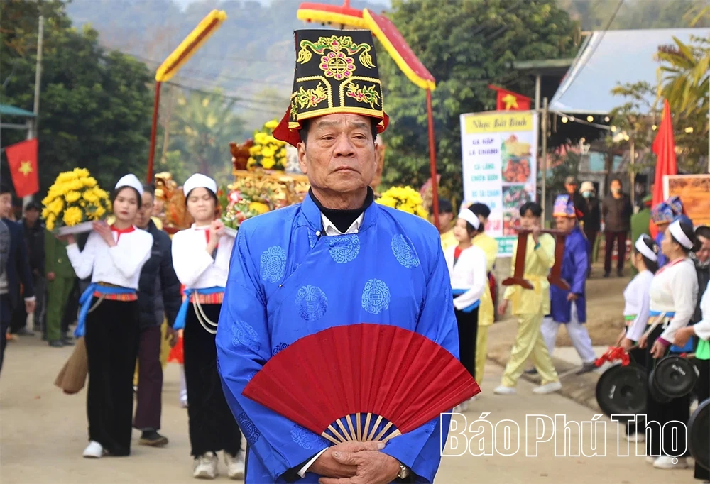 &ldquo;Pho sử sống&rdquo; ở Mường Bi