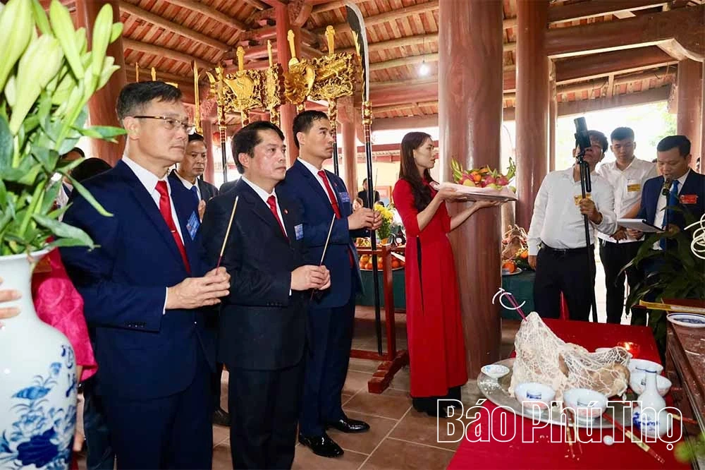 Độc đ&aacute;o Lễ cầu Đ&igrave;nh Phục Cổ x&atilde; Minh H&ograve;a