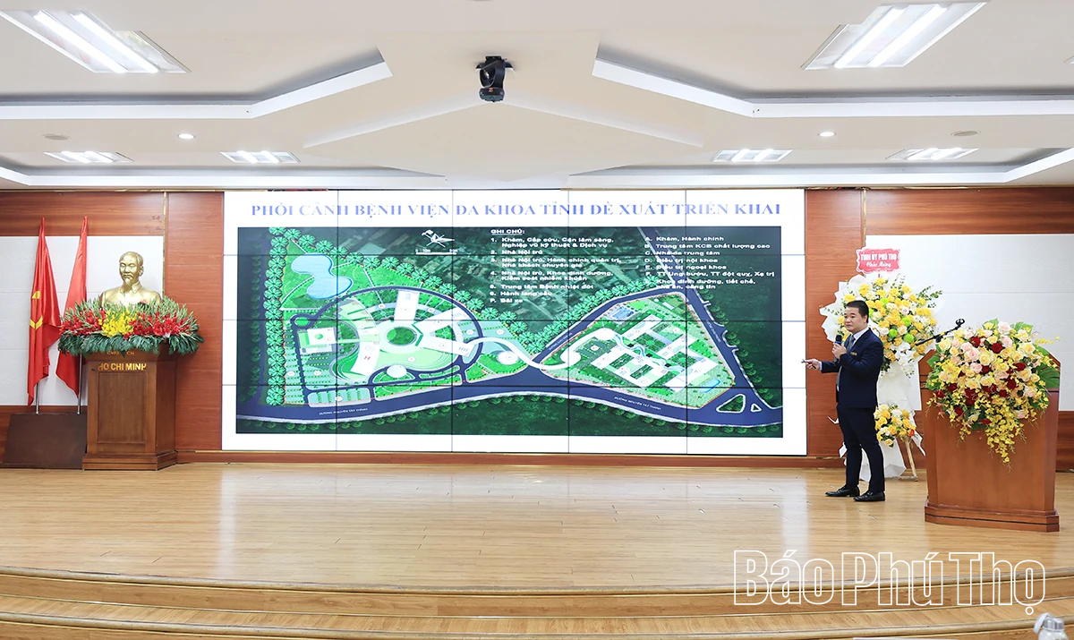 Bí thư Tỉnh ủy Trương Quốc Huy thăm, chúc mừng kỷ niệm 60 năm Ngày thành lập Bệnh viện Đa khoa tỉnh Phú Thọ