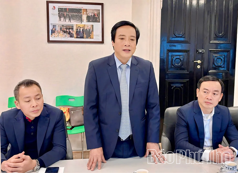 Tăng cường phối hợp với các Đại sứ quán Việt Nam tại Nga, Na Uy và Đan Mạch, đẩy mạnh thu hút đầu tư vào tỉnh Phú Thọ