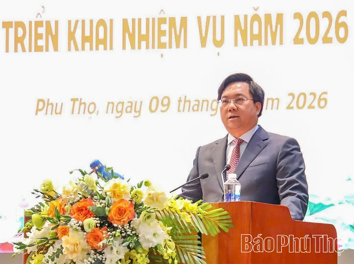 Tập trung th&aacute;o gỡ kh&oacute; khăn để khởi c&ocirc;ng 3 dự &aacute;n khu c&ocirc;ng nghiệp mới trong năm 2026