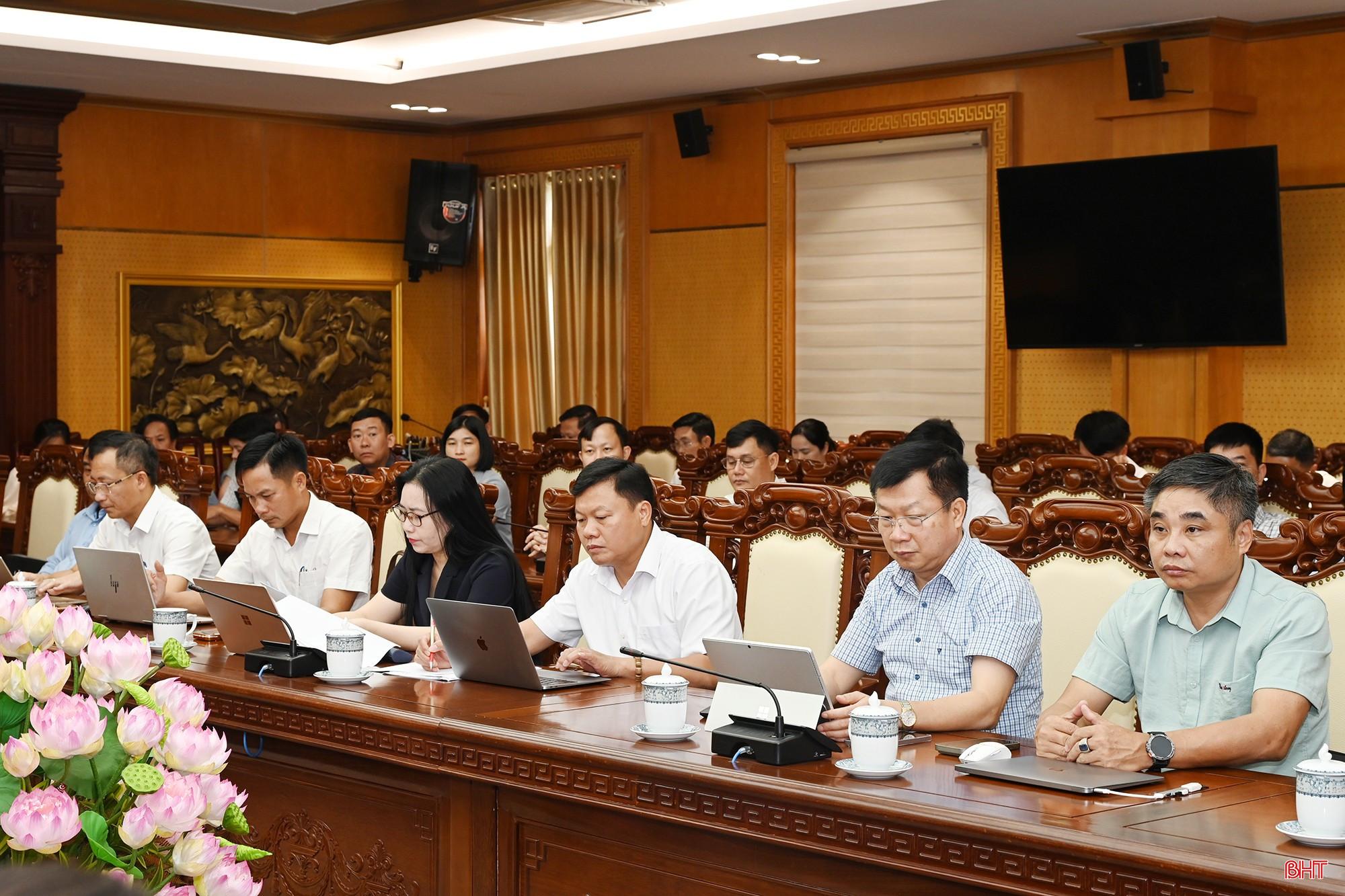 Đại biểu tiếp thu các nội dung định hướng của đồng chí Phó Chủ tịch UBND tỉnh. bqbht_br_2.jpg