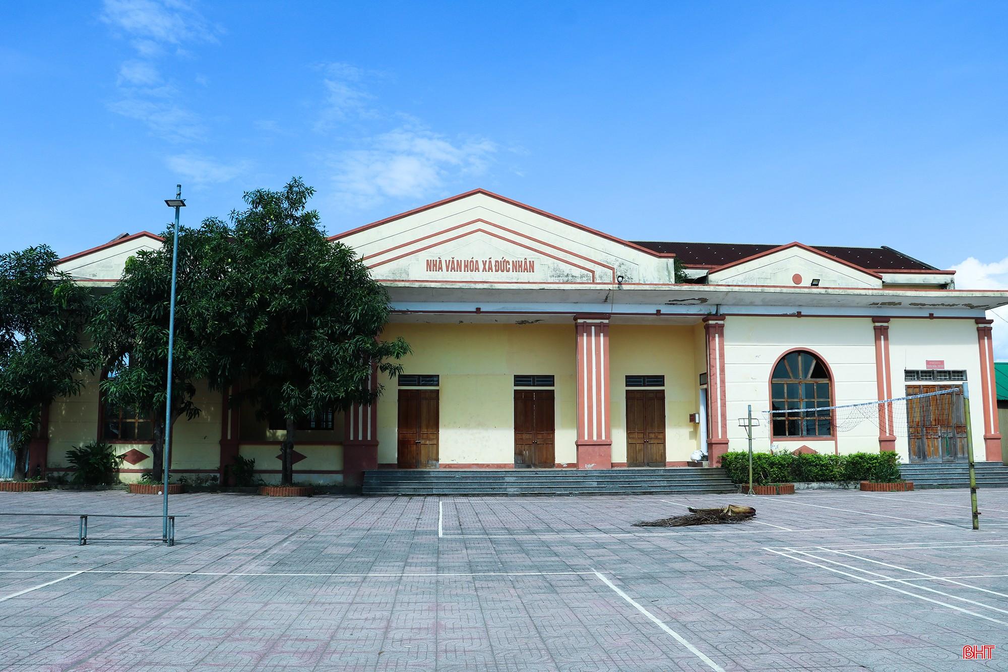 Trụ sở cũ của nhà văn hoá xã Đức Nhân (cũ) được chọn làm nhà văn hoá mới của thôn Yên Thọ (xã Đức Quang). Trụ sở cũ của nhà văn hoá xã Đức Nhân (cũ) được chọn làm nhà văn hoá mới của thôn Yên Thọ (xã Đức Quang).