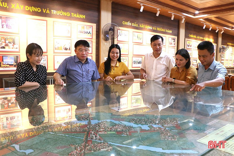 Cẩm Bình là địa phương duy nhất trên cả nước vinh dự đón nhận 4 danh hiệu anh hùng.