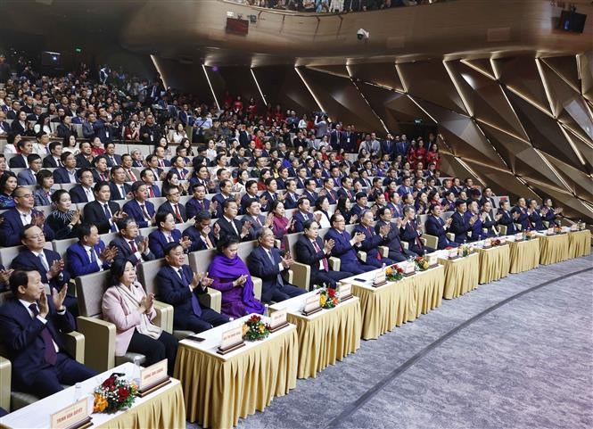 nguyen-lanh-dao.jpg