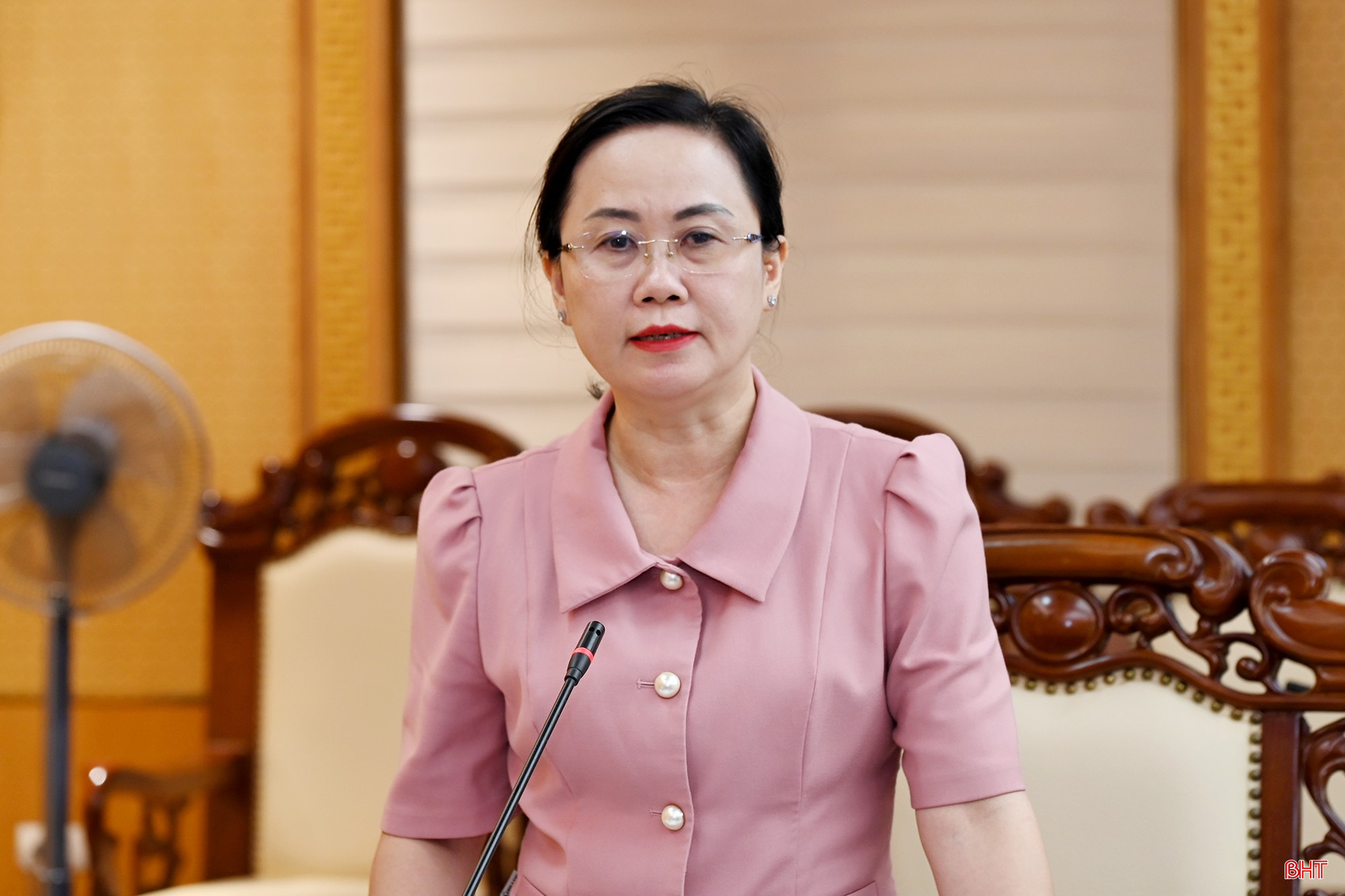 Trưởng ban Tổ chức Tỉnh ủy Trương Thanh Huyền phát biểu tại cuộc họp. bqbht_br_dsc-0d419.jpg