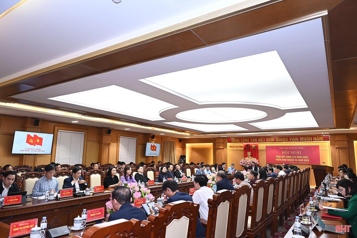 To&agrave;n cảnh hội nghị.