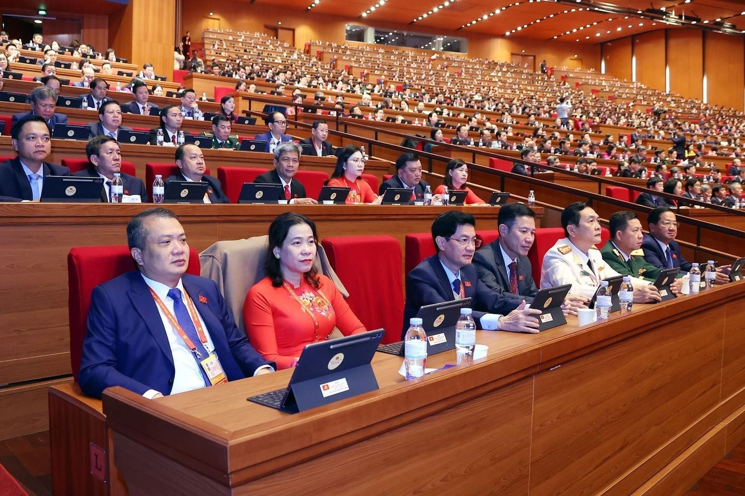 C&aacute;c đại biểu dự phi&ecirc;n thảo luận tại hội trường về c&aacute;c văn kiện Đại hội, s&aacute;ng 21/1. Ảnh: TTXVN