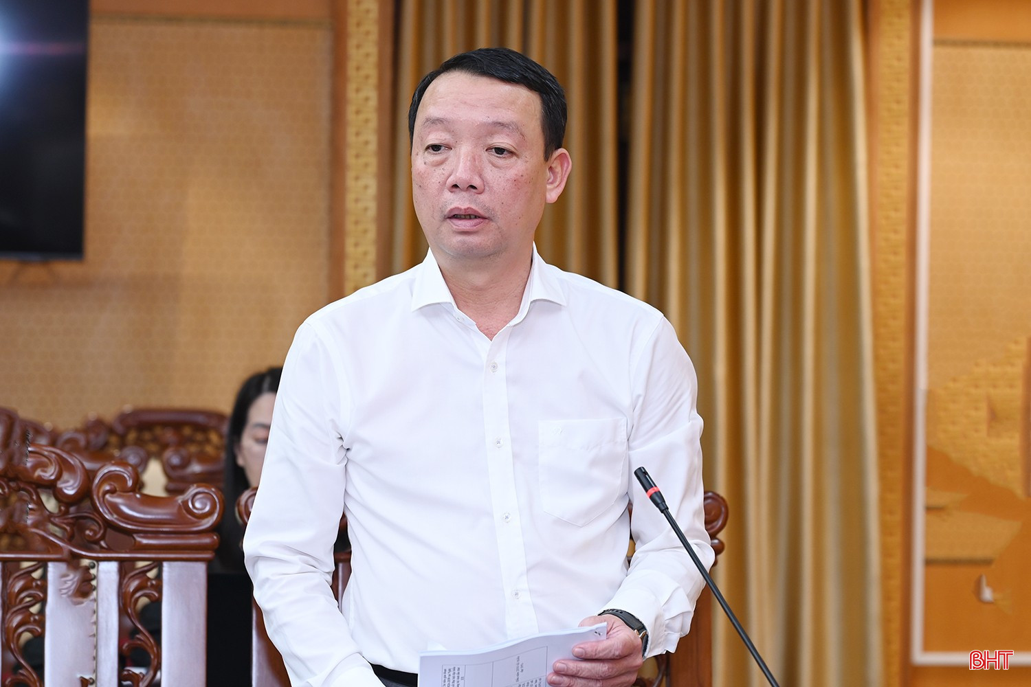 Phó Bí thư Tỉnh ủy - Chủ tịch UBND tỉnh Phan Thiên Định phân tích một số giải pháp, nhiệm vụ trọng tâm nhằm phát triển kinh tế - xã hội năm 2026. Trong đó nhấn mạnh giải pháp về giải ngân nguồn vốn đầu tư công, thu hút đầu tư, phát triển nông nghiệp, đẩy mạnh chuyển đổi số... bqbht_br_dsc-42d15.jpg