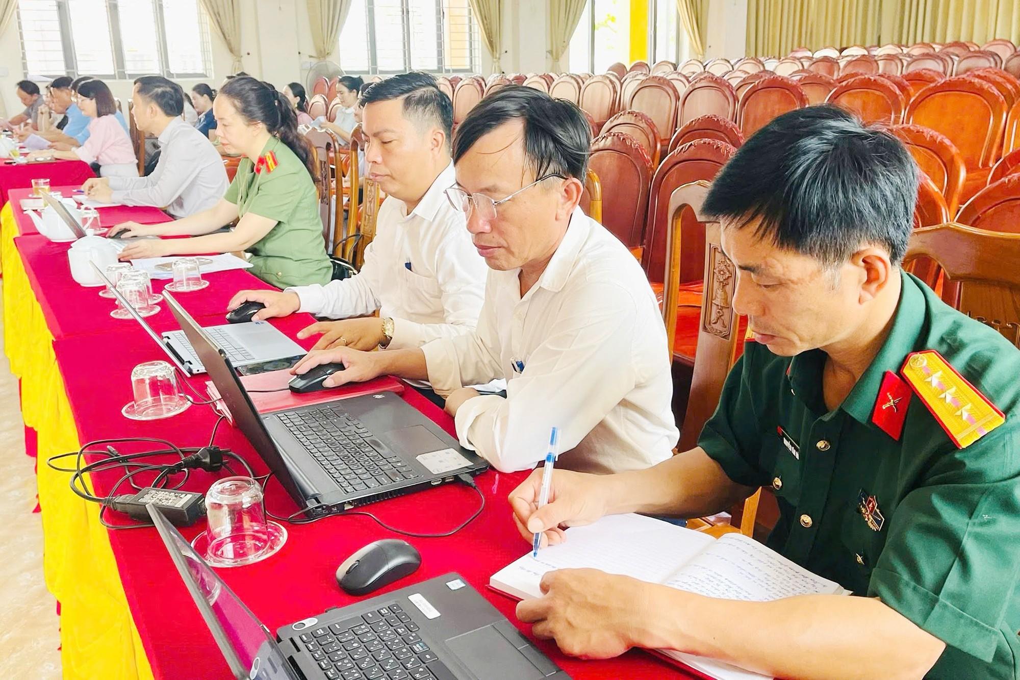 Các đơn vị, địa phương ở Hà Tĩnh đang tích cực củng cố "lá chắn tư tưởng" trên không gian mạng. 3.jpg