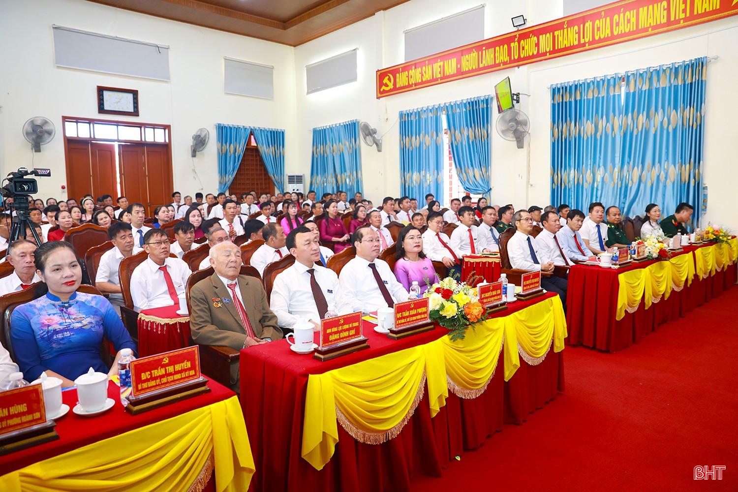 Đại biểu dự đại hội.