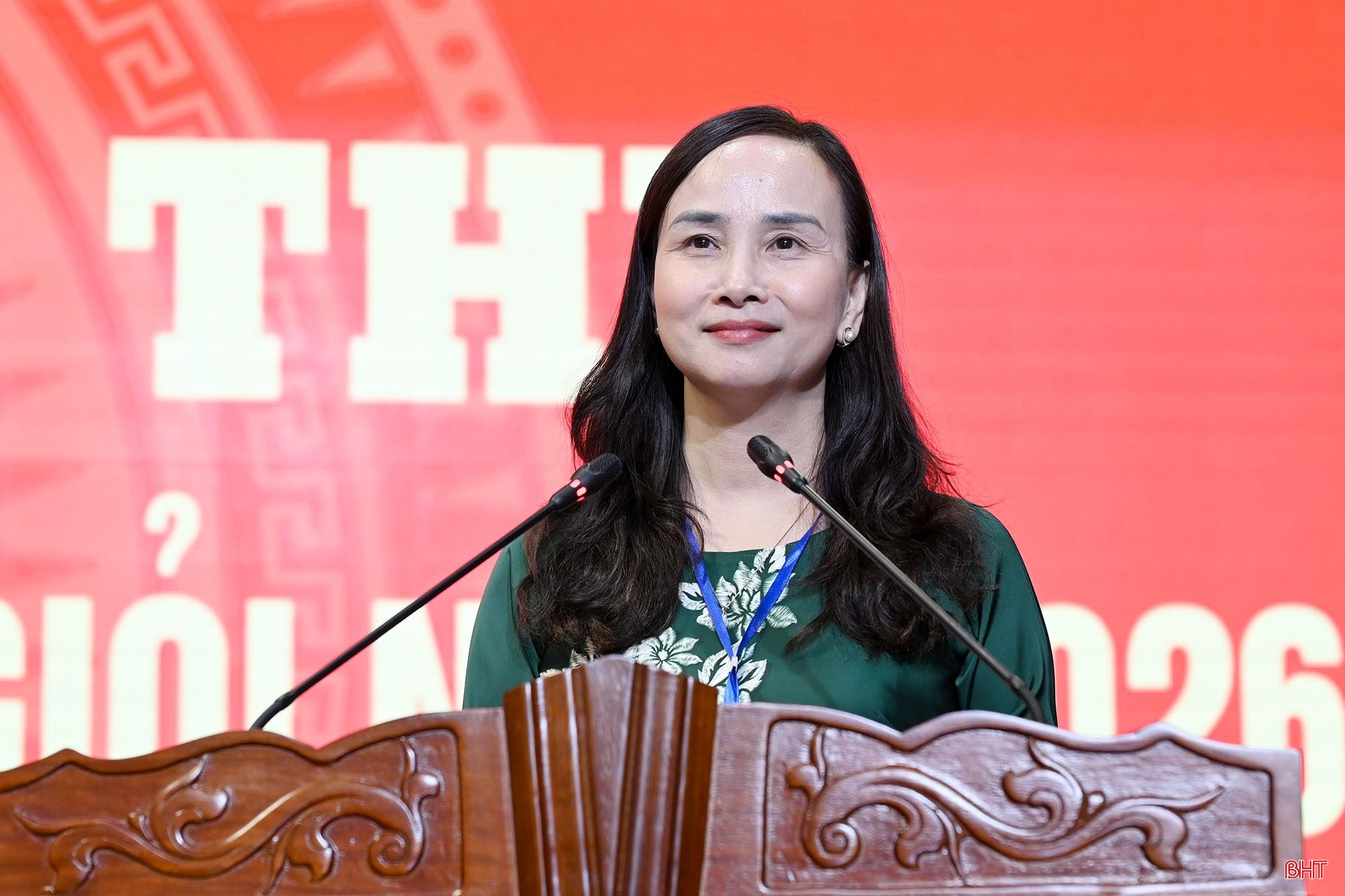 Phó Trưởng ban Thường trực Ban Tuyên giáo và Dân vận Tỉnh ủy Đặng Thị Quỳnh Diệp phát biểu bế mạc. bqbht_br_dsc-2d018.jpg