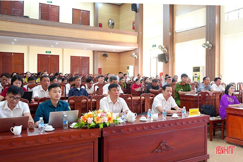 Các đại biểu tham dự hội nghị. Các đại biểu tham dự hội nghị.