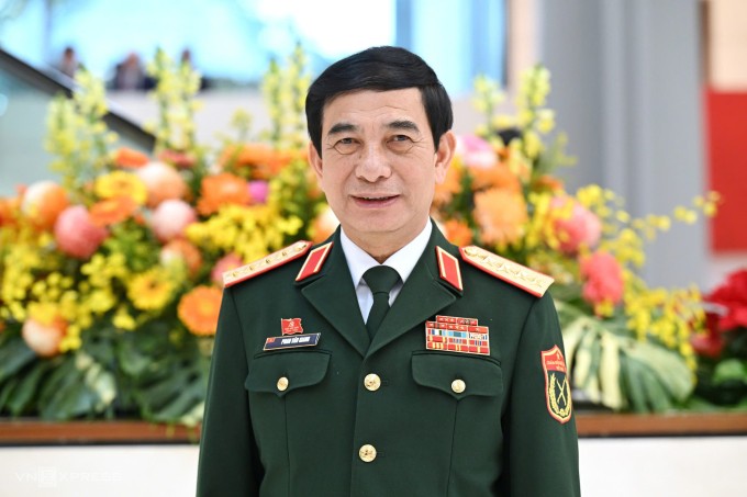Bộ trưởng Bộ Quốc ph&ograve;ng Phan Văn Giang t&aacute;i cử Trung ương XIV. Ảnh: Giang Huy