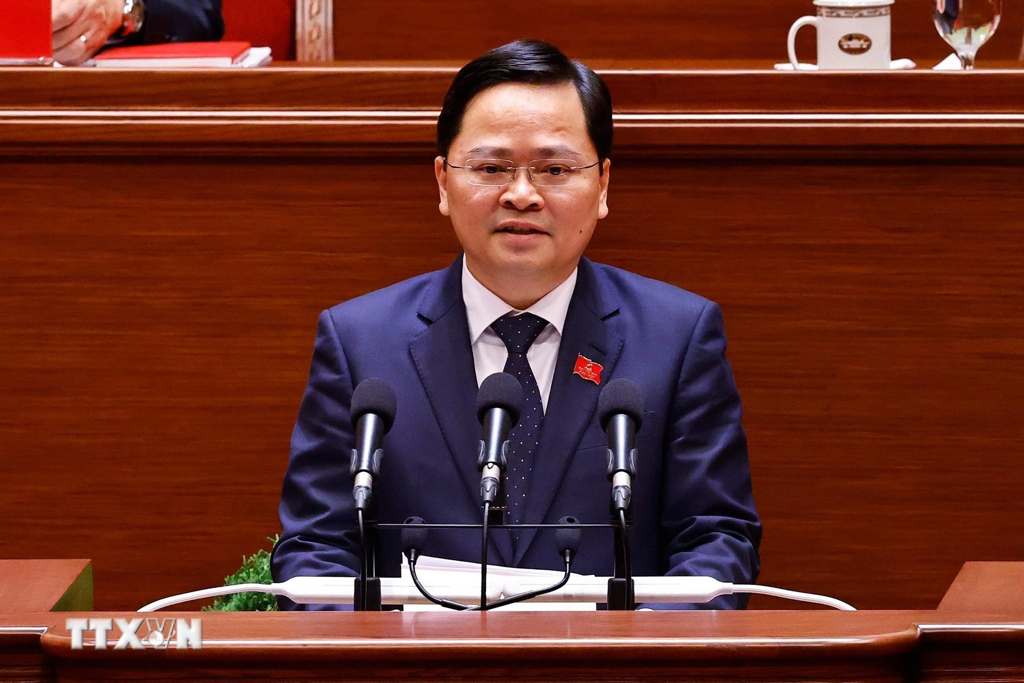 Đồng ch&iacute; Nguyễn Anh Tuấn, Ủy vi&ecirc;n Trung ương Đảng, Ph&oacute; Trưởng Ban Ch&iacute;nh s&aacute;ch, chiến lược Trung ương, tham luận về vấn đề &ldquo;C&aacute;c giải ph&aacute;p chiến lược nhằm tăng trưởng kinh tế 2 con số trong giai đoạn mới 2026-2030.&rdquo; (Ảnh: TTXVN)