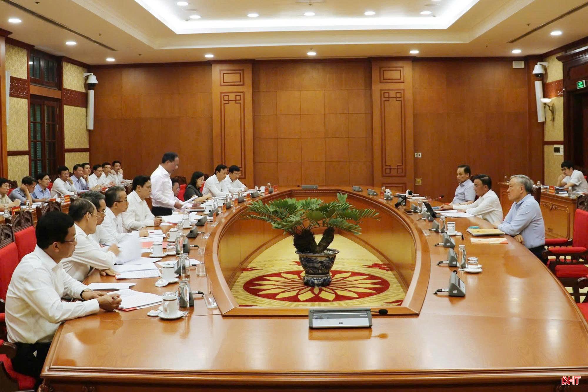 Bí thư Tỉnh ủy Nguyễn Duy Lâm phát biểu tiếp thu. bqbht_br_z6976771382140-192c0dac88c1b3bc6d94fc5b8d748758.jpg